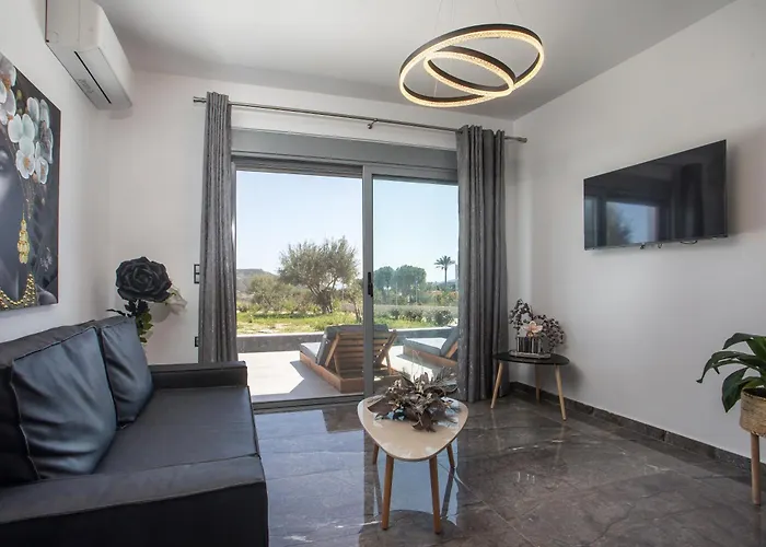 Marina's Private Pool Adults Only *