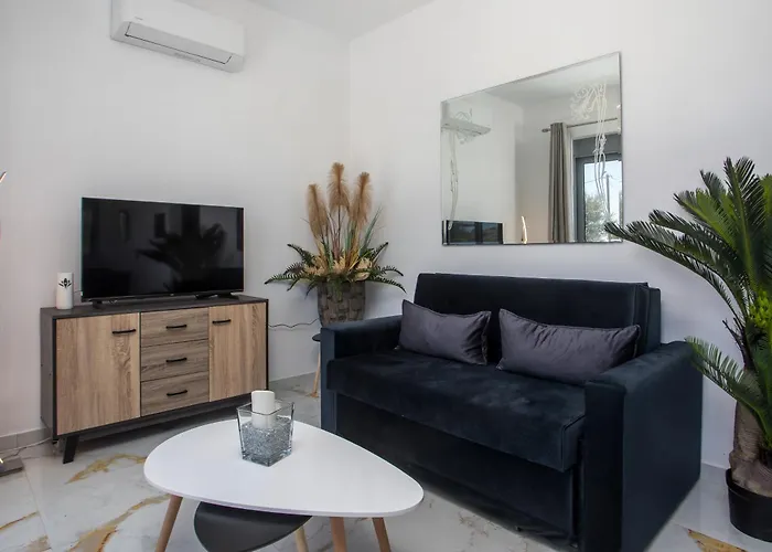 Marina's Private Pool Adults Only Villa