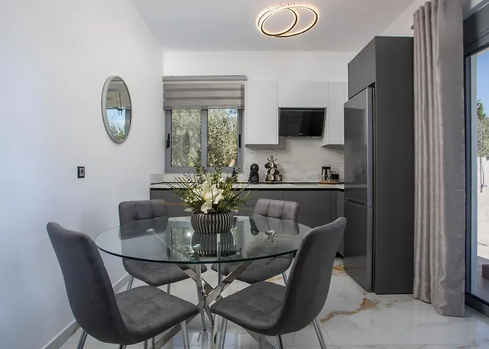 Βίλα Marina's Private Pool Adults Only *