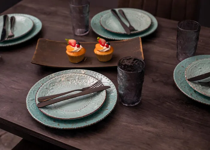 Marina's Private Pool Adults Only